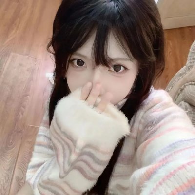 草裙春色封面